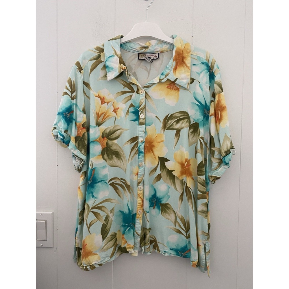 Caribbean Joe Hawaiian Camp Shirt Womens 1X Short Sleeve Tropical Floral Rayon
